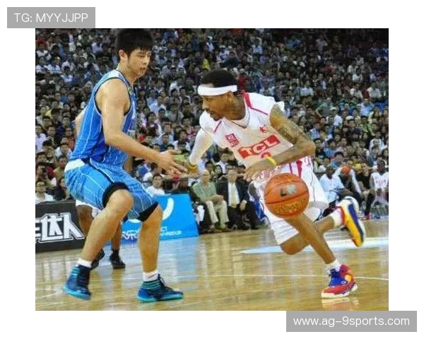 成都蓉城严鼎皓边路突破连续过人，点亮蓉城的边线传说